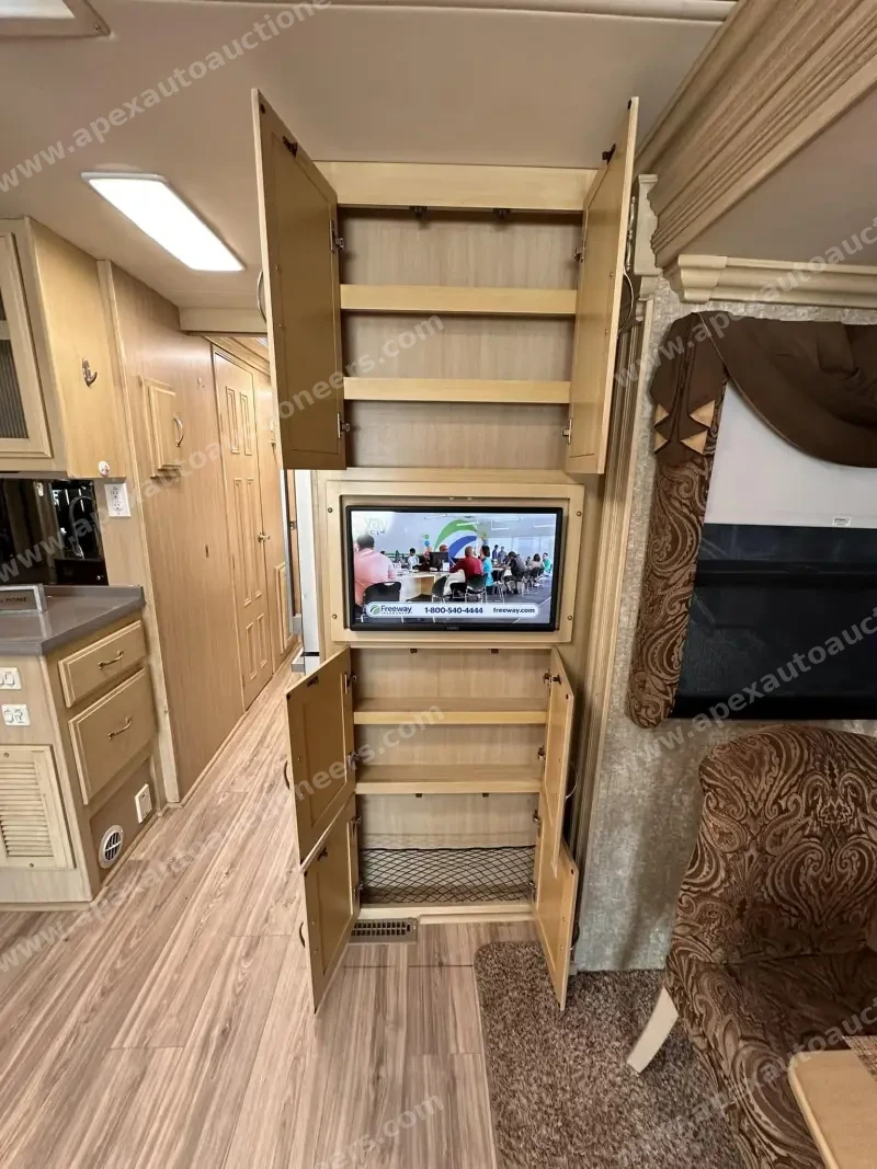 2007 Coachmen Sportscoach Legend 40 photo 38