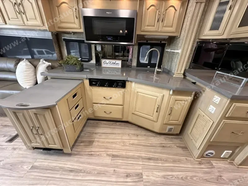 2007 Coachmen Sportscoach Legend 40 photo 34