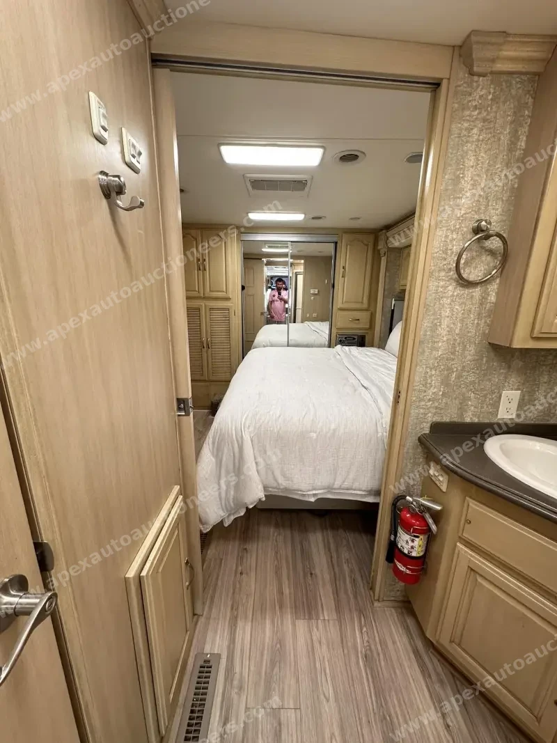 2007 Coachmen Sportscoach Legend 40 photo 43