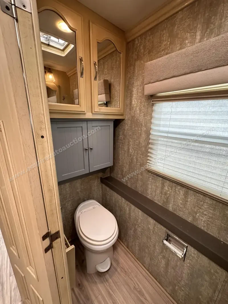 2007 Coachmen Sportscoach Legend 40 photo 49