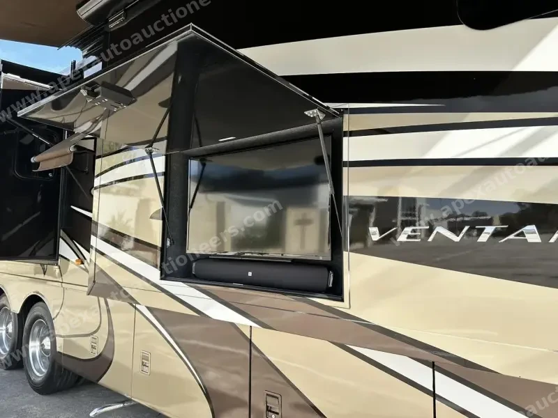 2015 Newmar Ventana 4037 photo 12