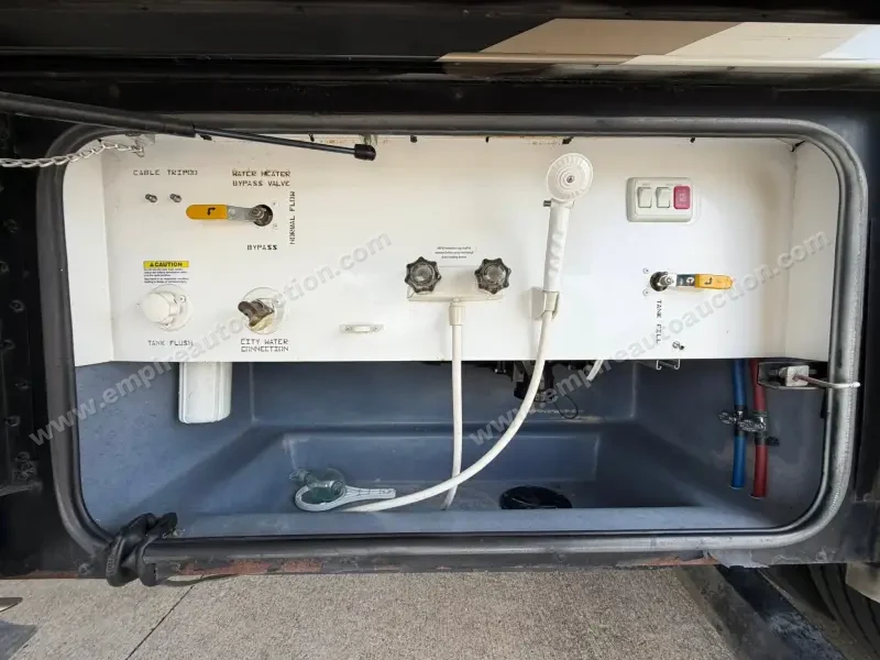 2015 Tiffin Allegro Bay 32 photo 22