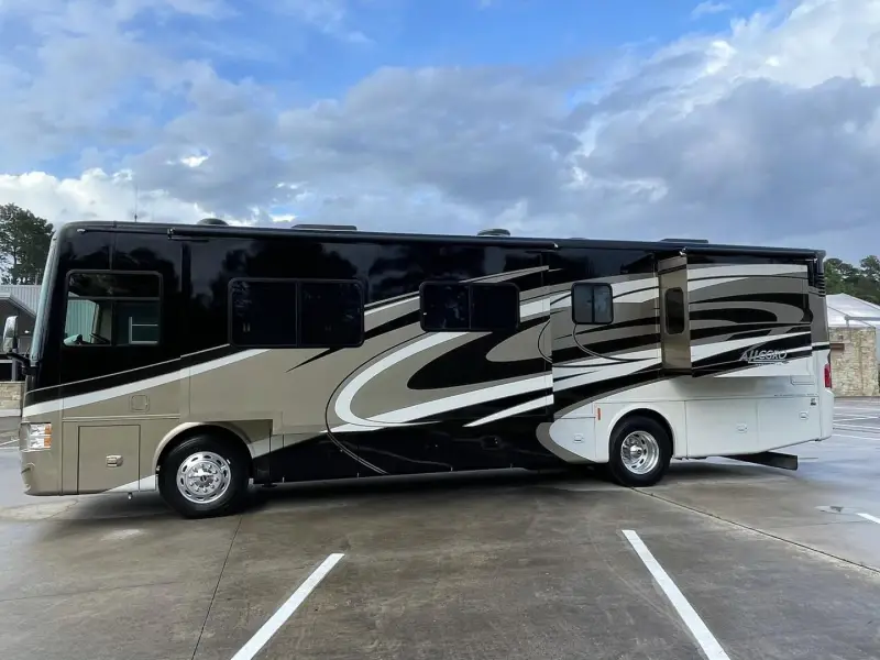 2015 Tiffin Allegro Red 36QSH photo 4