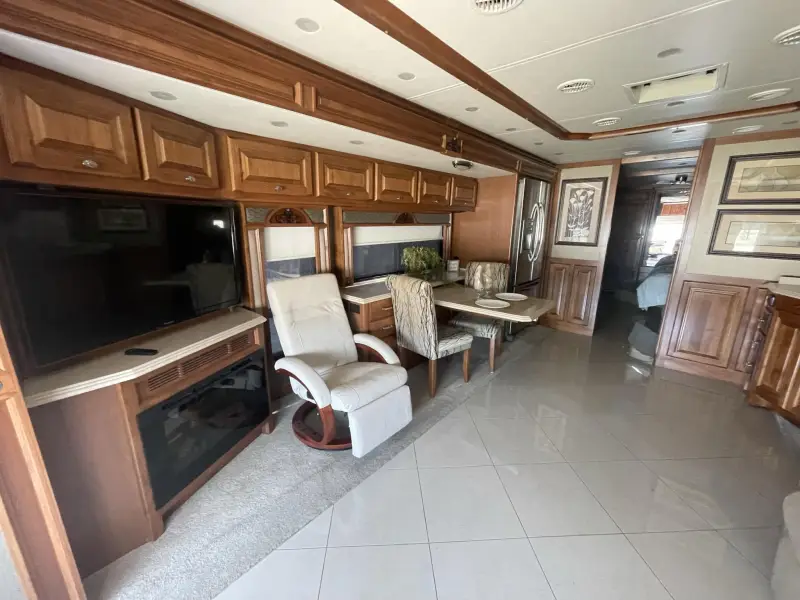 2013 Tiffin Phaeton 36GH photo 17