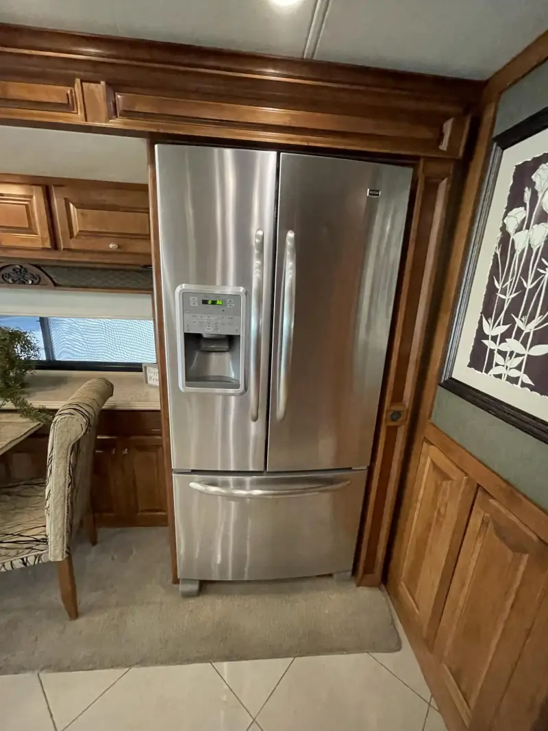 2013 Tiffin Phaeton 36GH photo 52