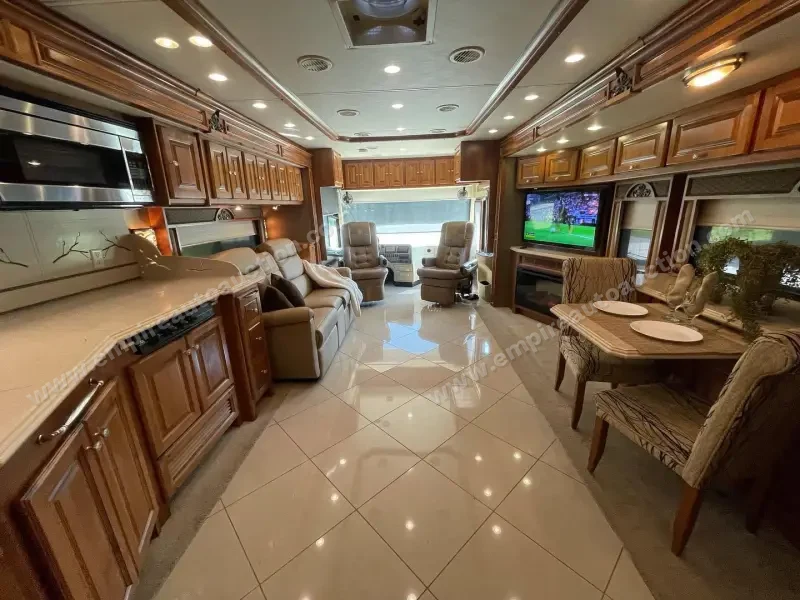 2013 Tiffin Phaeton 36GH photo 8