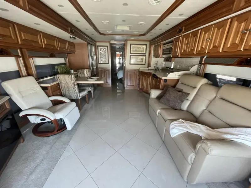 2013 Tiffin Phaeton 36GH photo 18
