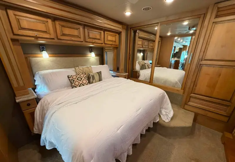 2018 Tiffin Allegro Red 37PA photo 25