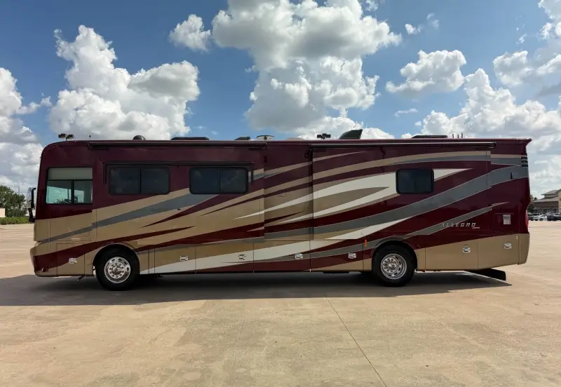2018 Tiffin Allegro Red 37PA photo 7