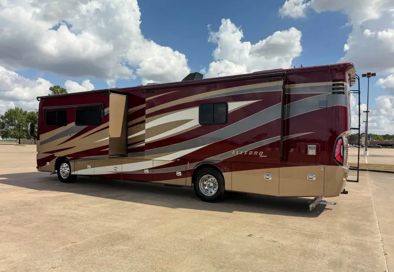 2018 Tiffin Allegro Red 37PA photo 8