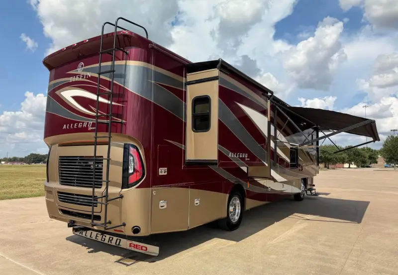 2018 Tiffin Allegro Red 37PA photo 11