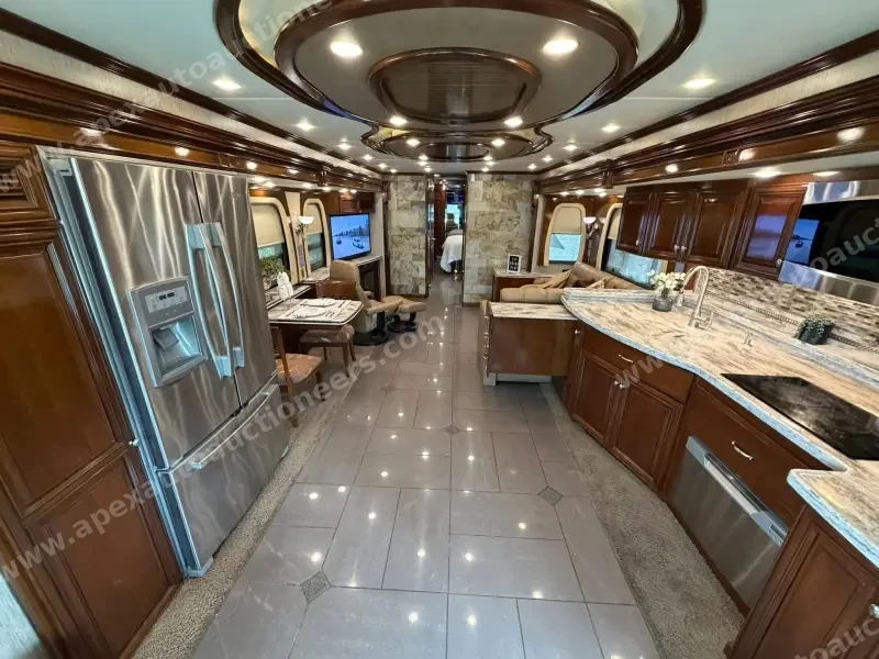 2014 Newmar Essex 4557 photo 59