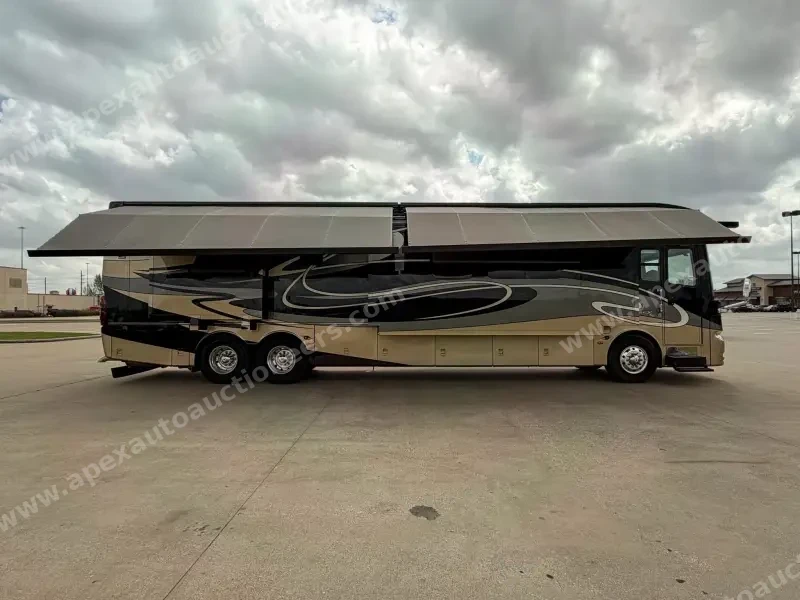 2014 Newmar Essex 4557 photo 10