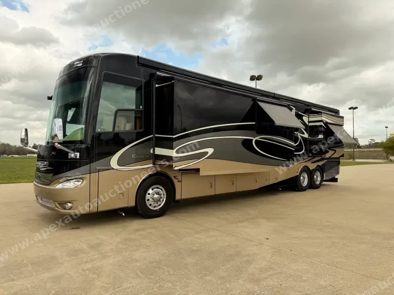 2014 Newmar Essex 4557 photo 4