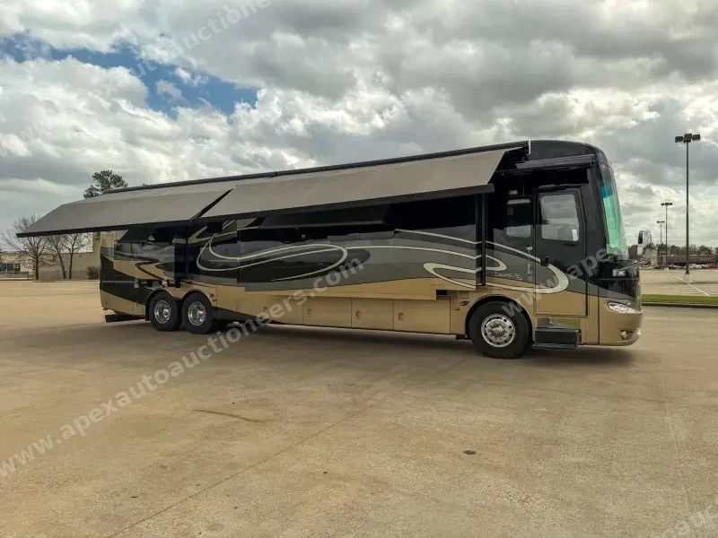 2014 Newmar Essex 4557 photo 11