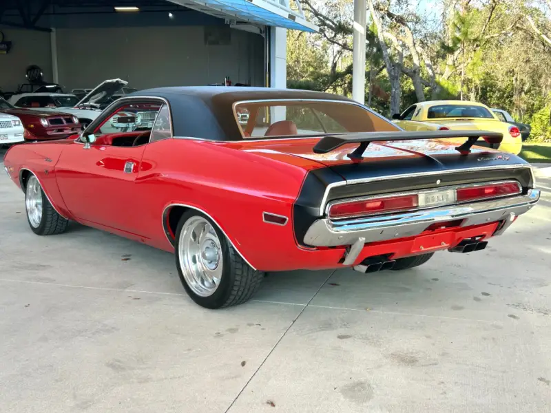 1970 Dodge Challenger R/T photo 21