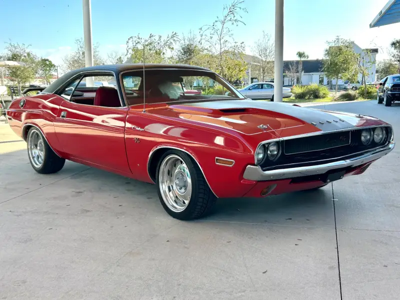 1970 Dodge Challenger R/T photo 4
