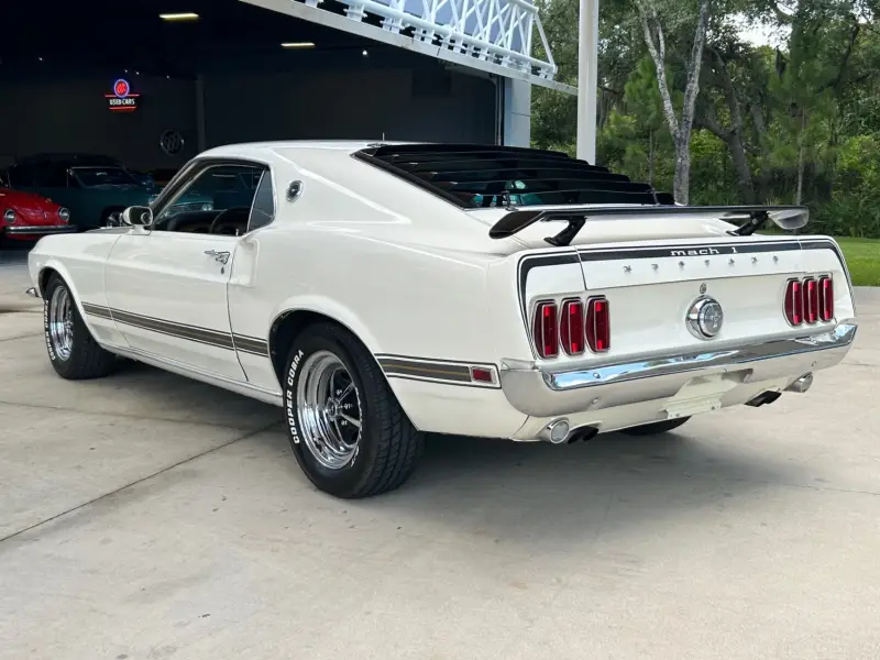 1969 Ford Mustang Mach 1 photo 2