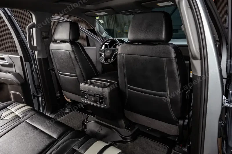 2021 Chevrolet Silverado 1500 Crew Cab RST photo 9