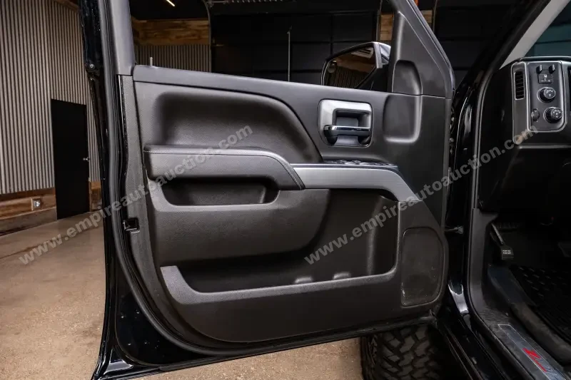 2019 Chevrolet Silverado 1500 Crew Cab LT photo 15