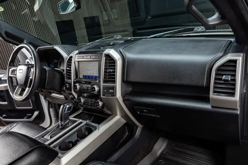 2020 Ford F150 SuperCrew Cab Lariat photo 7