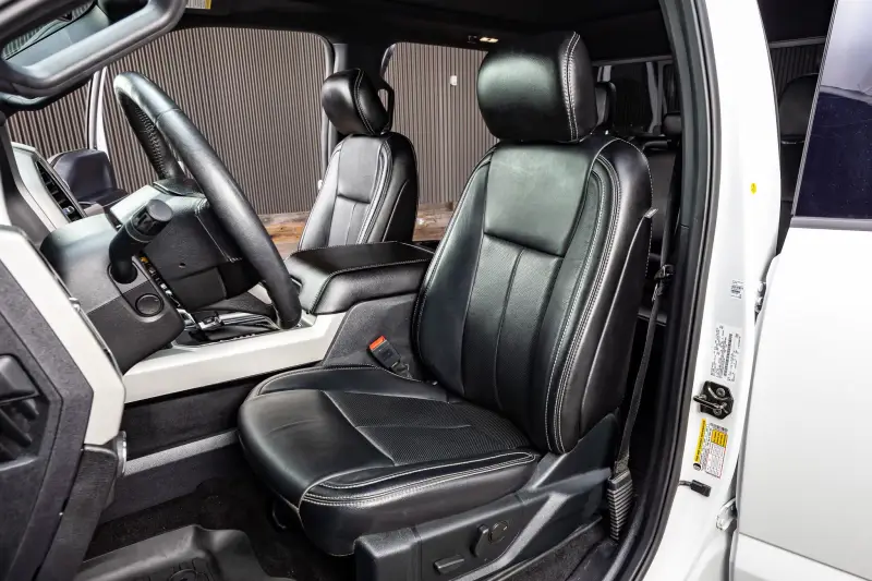 2020 Ford F150 SuperCrew Cab Lariat photo 29