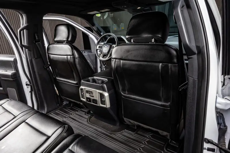 2020 Ford F150 SuperCrew Cab Lariat photo 5