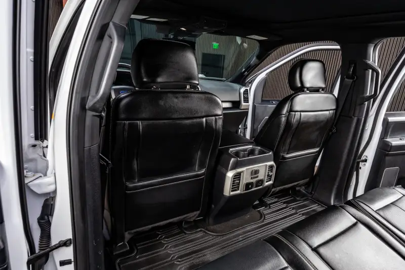 2020 Ford F150 SuperCrew Cab Lariat photo 6