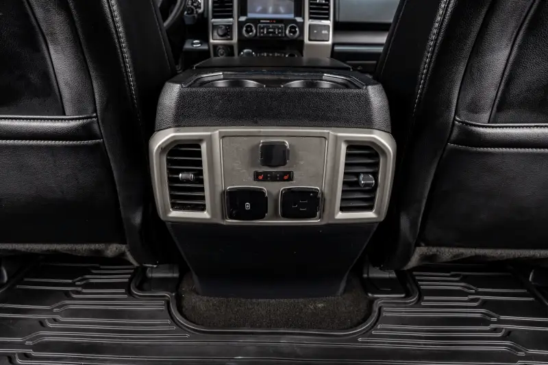 2020 Ford F150 SuperCrew Cab Lariat photo 11