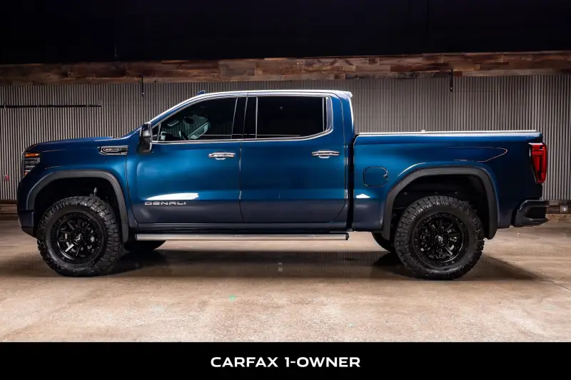 2023 GMC Sierra 1500 Crew Cab Denali photo 4