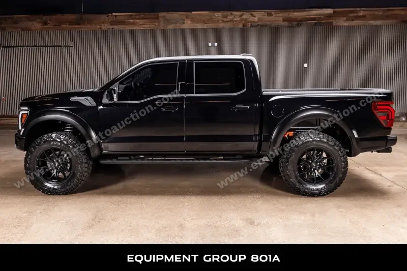 2023 Ford F150 SuperCrew Cab Raptor photo 2