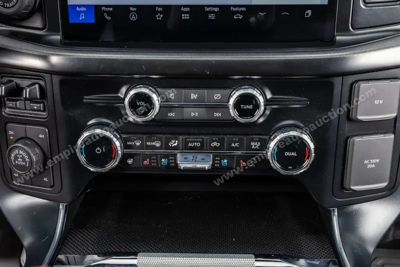 2023 Ford F150 SuperCrew Cab Raptor photo 31