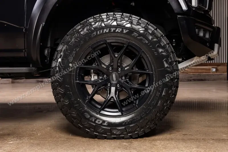 2023 Ford F150 SuperCrew Cab Raptor photo 33