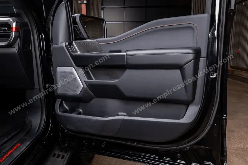 2023 Ford F150 SuperCrew Cab Raptor photo 32