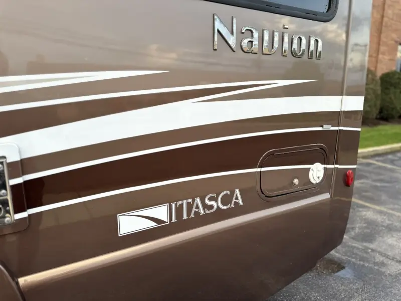 2012 Sprinter Itasca Navion IQ M-24G photo 32