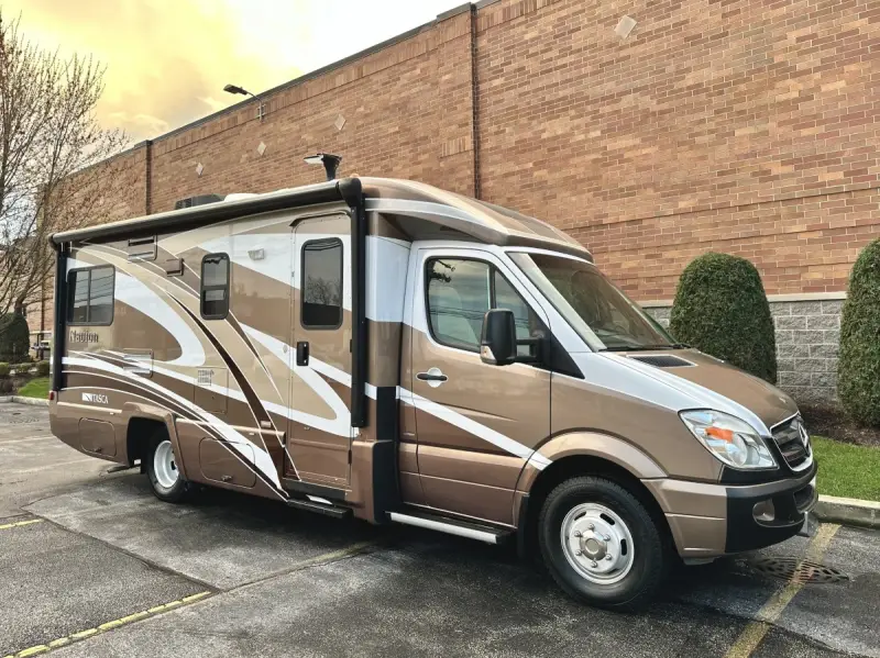 2012 Sprinter Itasca Navion IQ M-24G photo 18