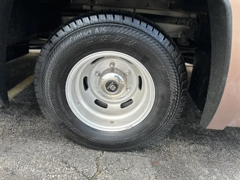 2012 Sprinter Itasca Navion IQ M-24G photo 12