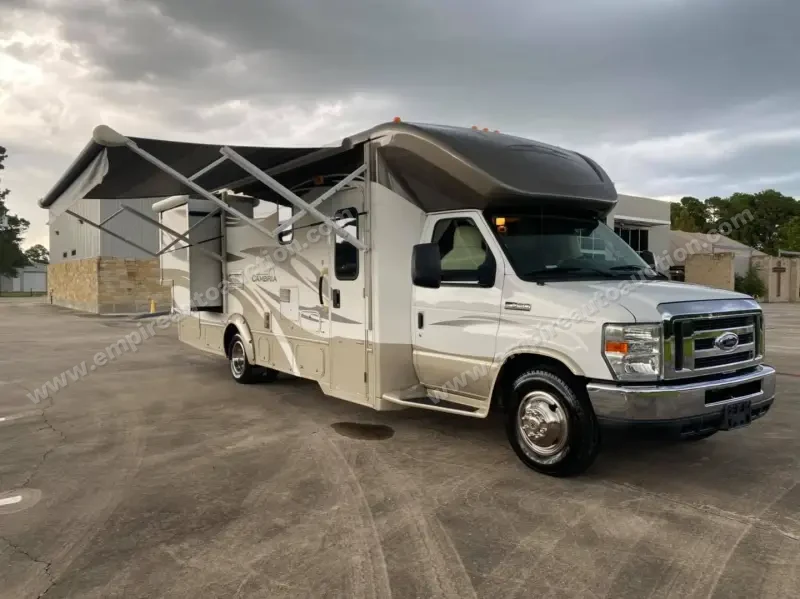 2013 Itasca Cambria 27K photo 1