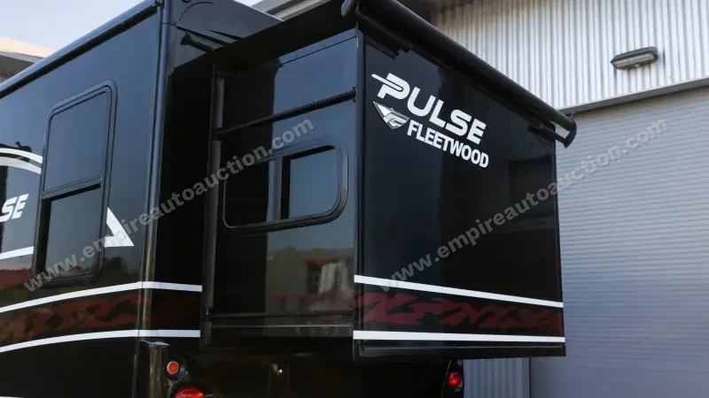 2018Fleetwood Pulse 24A Conversion photo 24