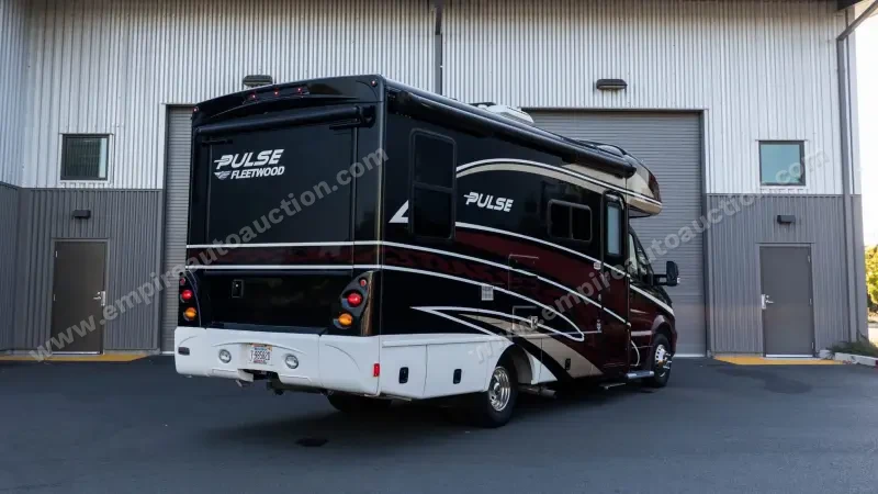 2018Fleetwood Pulse 24A Conversion photo 5