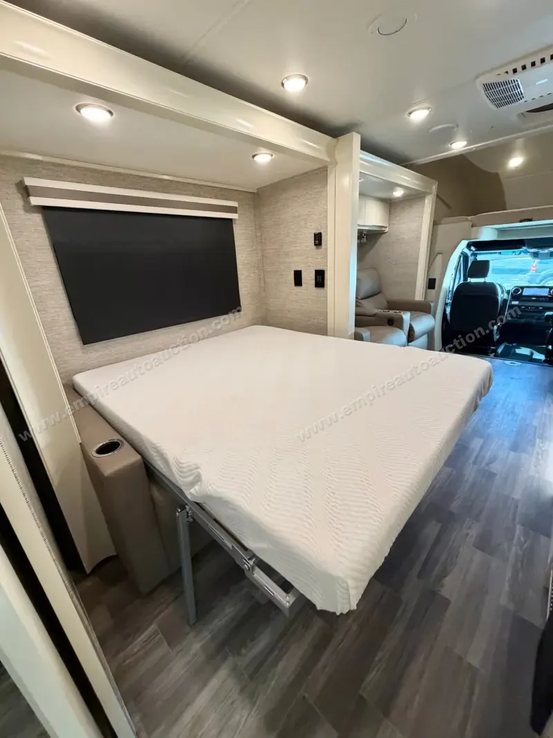 2020 Tiffin Motorhomes Wayfarer 25 RW photo 141