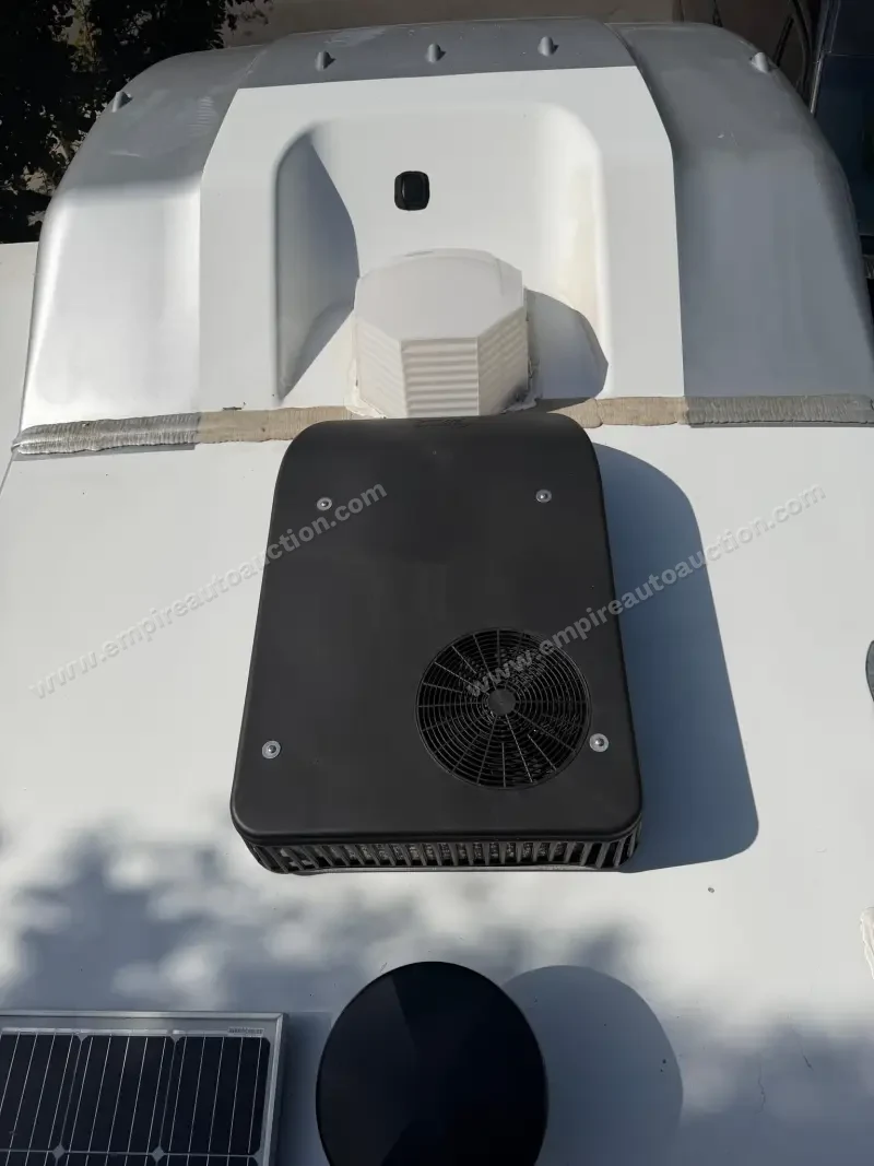 2020 Tiffin Motorhomes Wayfarer 25 RW photo 41