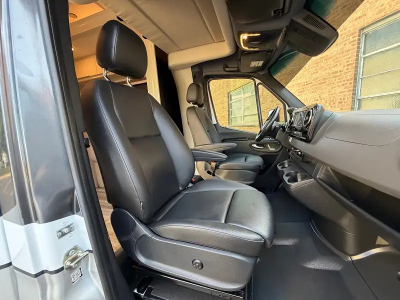 2020 Tiffin Motorhomes Wayfarer 25 RW photo 57