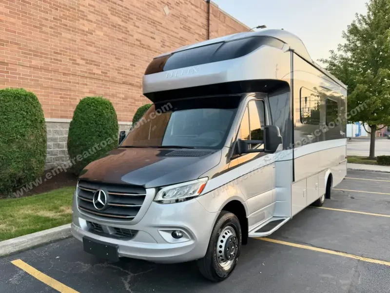 2020 Tiffin Motorhomes Wayfarer 25 RW photo 6