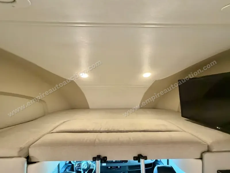 2020 Tiffin Motorhomes Wayfarer 25 RW photo 86