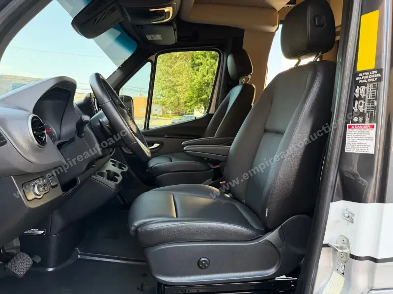2020 Tiffin Motorhomes Wayfarer 25 RW photo 51