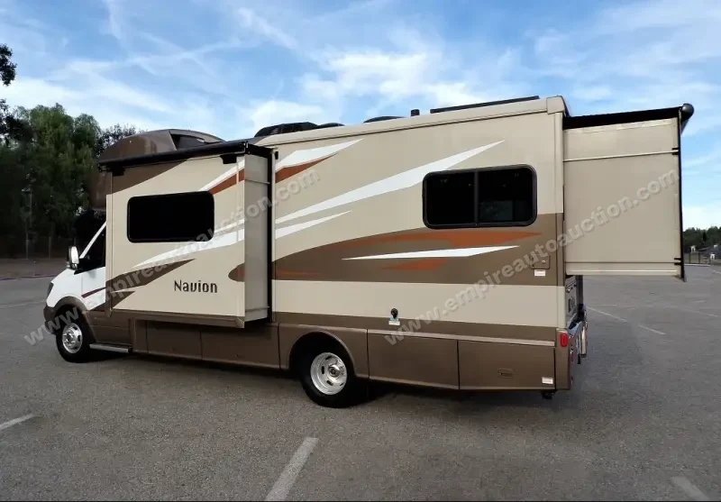 2017 Winnebago Navion 24G photo 30