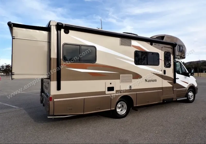 2017 Winnebago Navion 24G photo 21