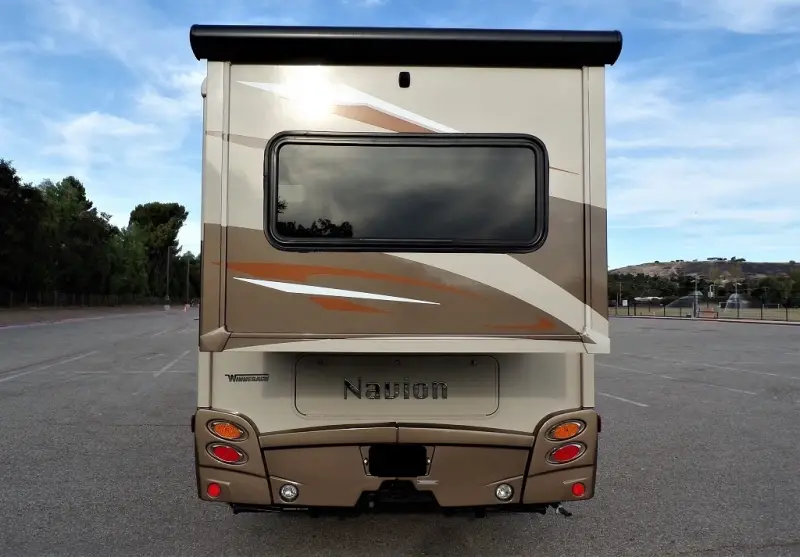 2017 Winnebago Navion 24G photo 6