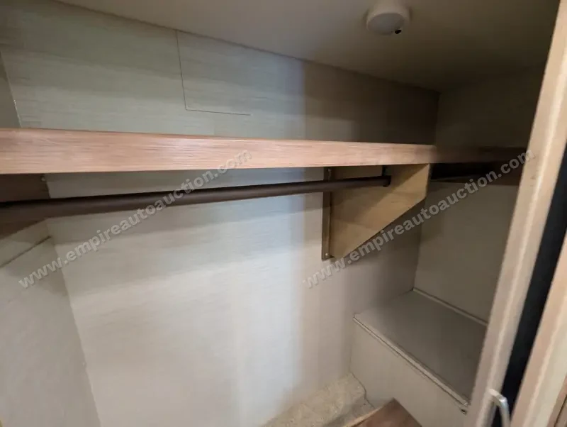 2019 Jayco Embark 37MB photo 230